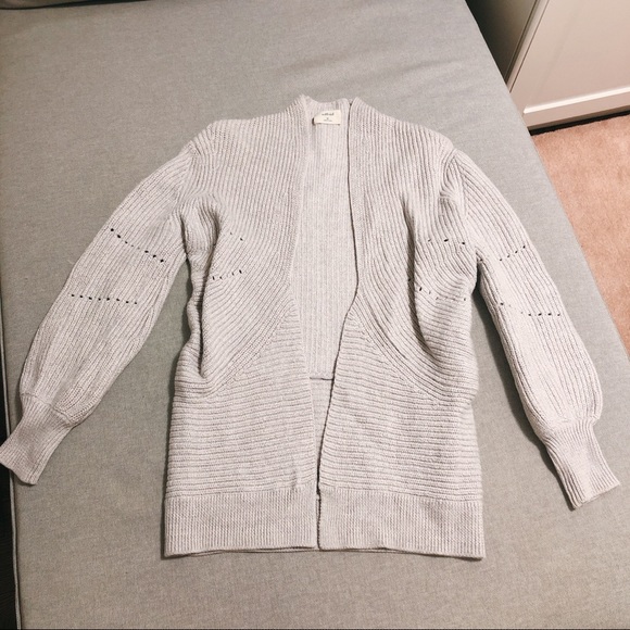 90% new Classic Wilfred Aritzia sweater - Picture 2 of 9